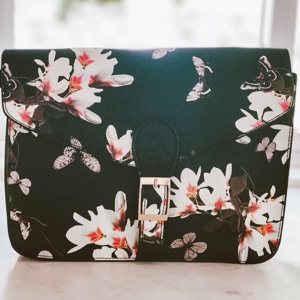 Charlotte Floral Clutch